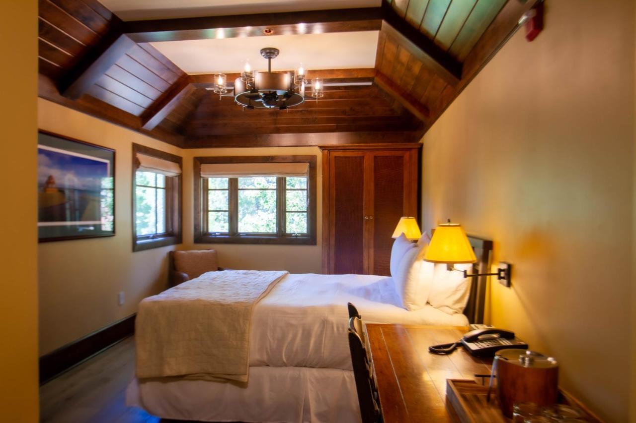 West Shore Cafe And Inn Homewood ภายนอก รูปภาพ